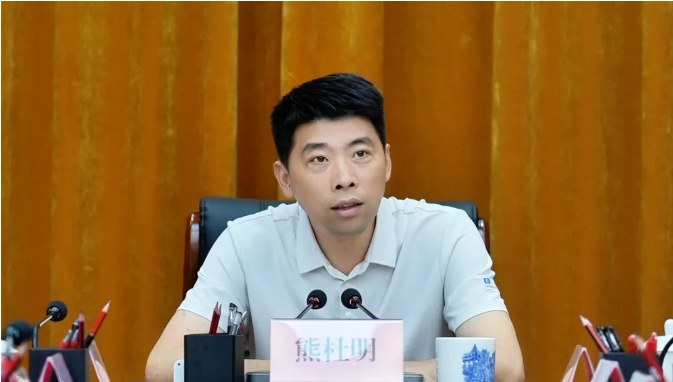熊杜明调度全市一、二季度计划开工项目